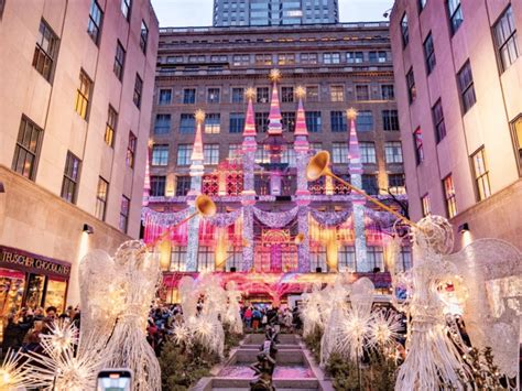 Saks Light Show 2023 Fifth Avenue: A Must-See NYC Attraction