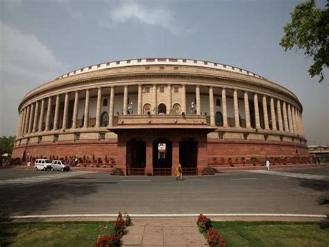 Old vs New Parliament House of India : Just 92 years old. Do we need ...