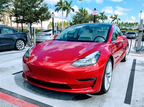 Tesla Model 3 Red - If You Order A Tesla Model 3 Today, Expect A Mid 2018 ... - Regardless of ...