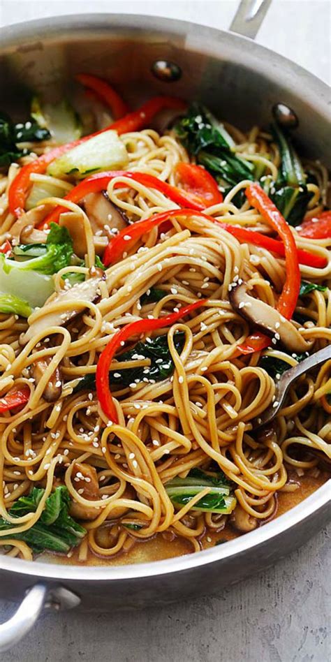 Vegetable Lo Mein - easy and healthy Lo Mein noodles with bok choy ...