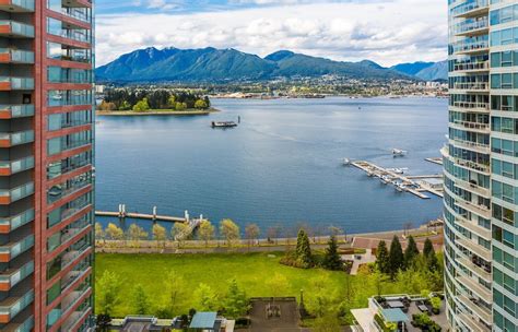 Pinnacle Hotel Harbourfront in Vancouver | Best Rates & Deals on Orbitz