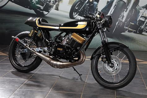 Yamaha RD400 Custom Cafe Racer - Pic 1 | picturesofthingsilike | Flickr