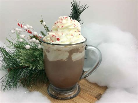 Spiced Latte Candy Cane Drinks Will Warm You Up - Joyful Xmas