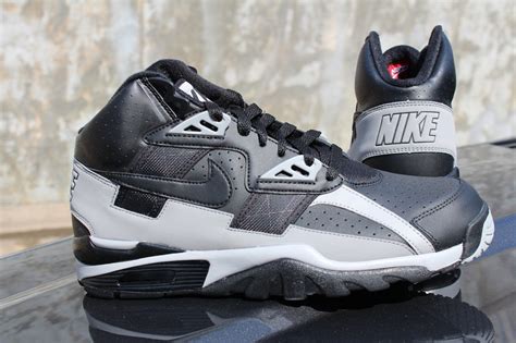 Nike Air Trainer SC 'Raiders' | SneakerFiles