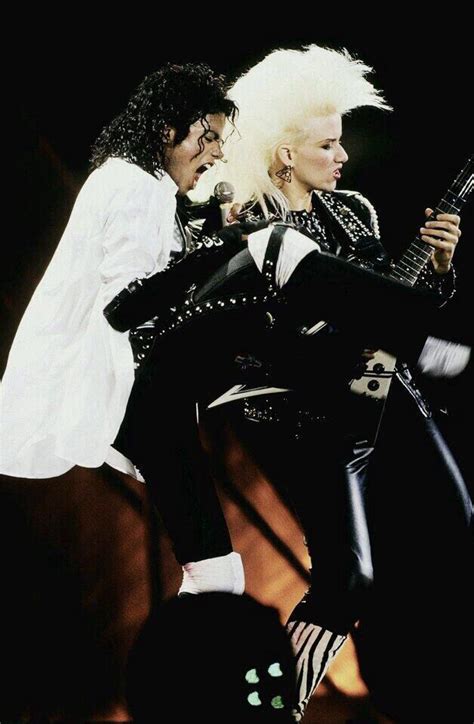 Michael Jackson and Jennifer Batten in Dirty Diana during the Bad Tour | Michael jackson ...