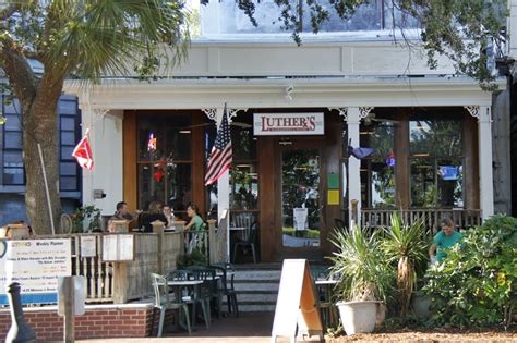 Luther’s - 49 Photos & 90 Reviews - Burgers - 910 Bay St, Beaufort, SC ...