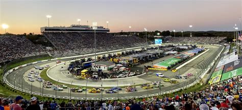 Martinsville Speedway under the lights : r/NASCAR