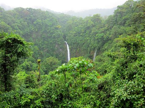 La Fortuna Waterfall and Arenal Volcano Hiking Tour from La Fortuna & Arenal - Tourist Journey