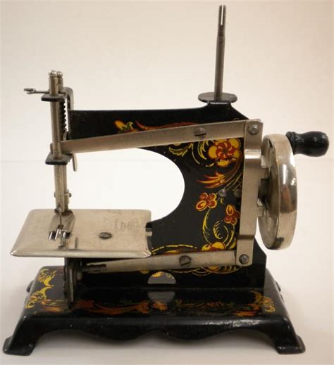 Vintage Toy Sewing Machine