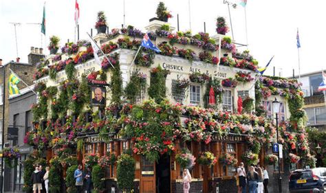 The Churchill Arms pub in Kensington is a blooming marvellous | UK ...