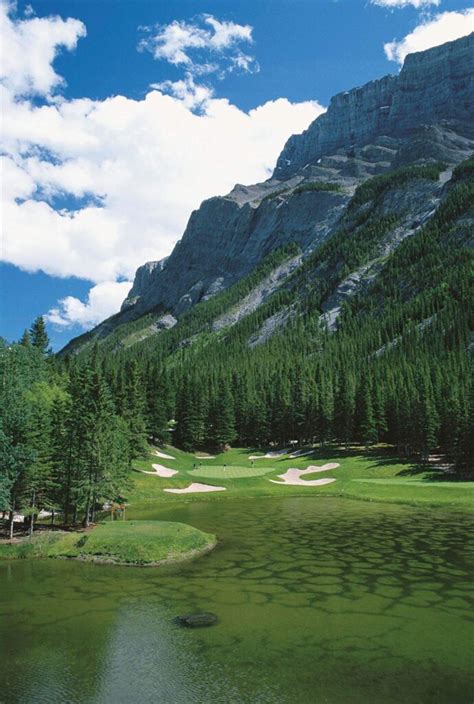 Banff Springs Golf course | #ExperienceTransat – Memories of Transat Holidays travelers