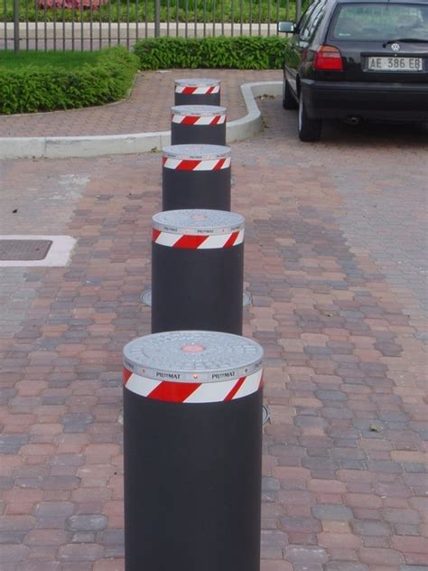 Crash Rated Bollards at Best Price in New Delhi, Delhi | Beninca Automation Pvt. Ltd.