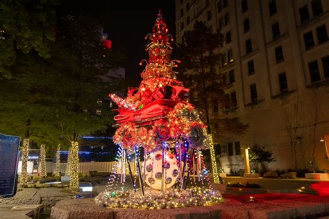 Downtown Dallas is A Winter Wonderland of Holiday Lights, Christmas ...