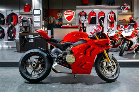 New Ducati Sports Panigale V4 S for sale in Nottingham | Pidcock Motorcycles