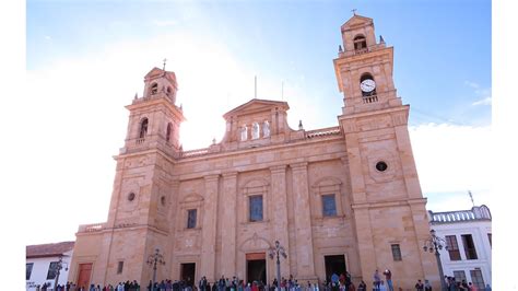 Colombia: Pilgrimage and Consecration to the Virgin of Chiquinquirá ...