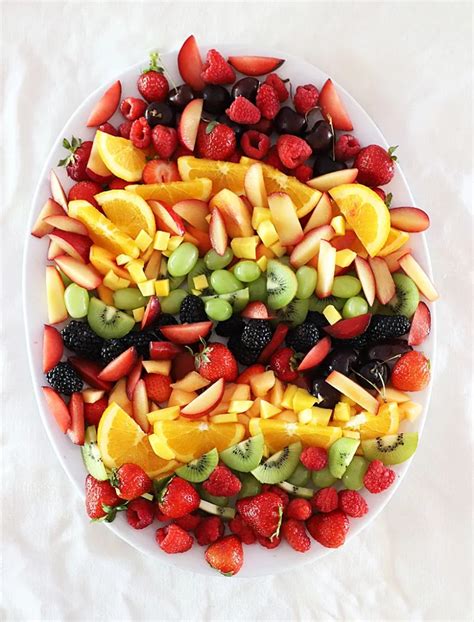 PARTY: Rainbow Fruit Platter - A Bubbly Life