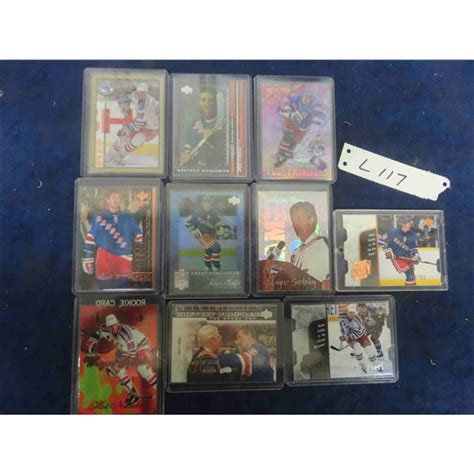 10 Wayne Gretzky Hockey Cards - McSherry Auction Service Ltd.