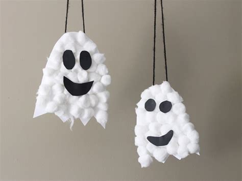 13 Easy Halloween Crafts for Toddlers | Parents