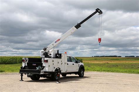 EC4000 Electric Service Crane | Stellar