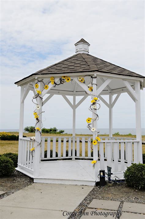 Texas Life: Yellow Wedding Gazebo Decorations # ...
