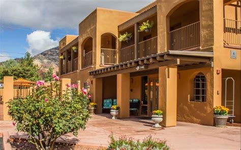 Top 15 pet-friendly hotels in Sedona 2022 - GlobalGrasshopper