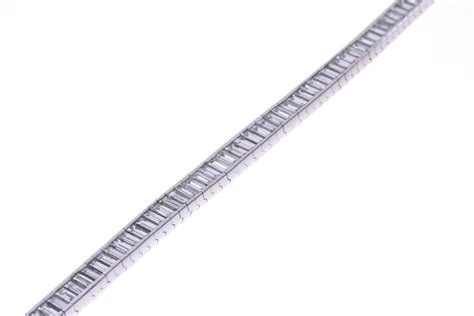 15.70ct Platinum baguette Tennis Bracelet For Sale at 1stDibs