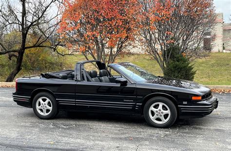 1993 Oldsmobile Cutlass Supreme | Midwest Car Exchange