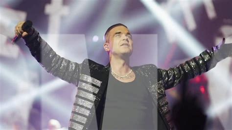 See Robbie Williams live at World Tour Melbourne - YouTube