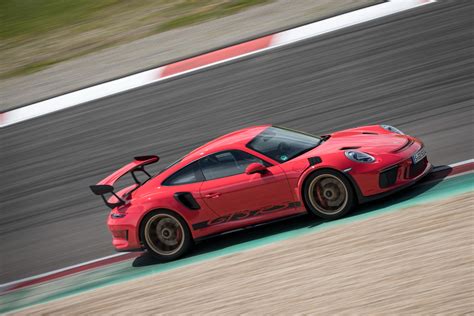 Red Porsche 911 Gt3 Rs Wallpaper