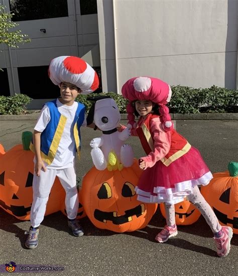 Mario Brothers' Toad & Toadette Costume