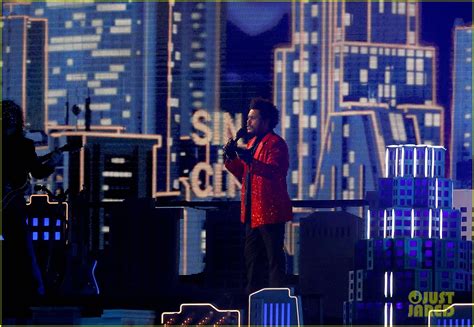 Photo: the weeknd super bowl halftime show 30 | Photo 4523054 | Just Jared