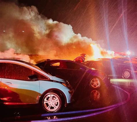 Overnight fire engulfs 58 vehicles at Northlake auction lot - Cross Timbers Gazette | Southern ...