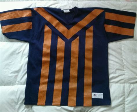 Bears Throwback Jersey - By phil rosenthal and tim bannon. - Ana Part