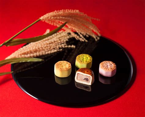 5 Unconventional Mooncake Flavors to Savor in 2018 - Nookmag