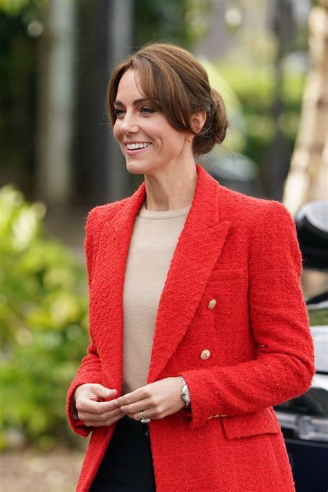 KATE MIDDLETON at Portage Session for Her Shaping Us Campaign 09/27 ...