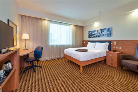 Hampton by Hilton London Luton Airport Hotel in United Kingdom - Room Deals, Photos & Reviews