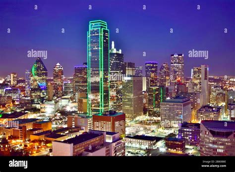 Skyline dallas hi-res stock photography and images - Alamy