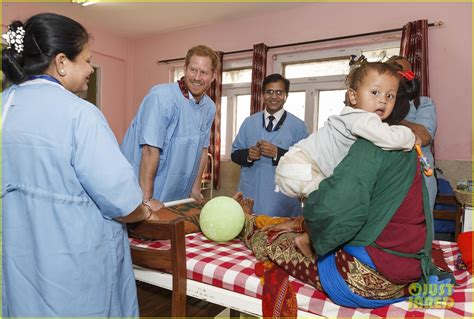 Prince Harry Visits a Children's Hospital, Announces He's Extending His ...