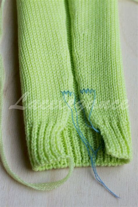 How to sew up seams of knitted items. Tutorial. | Knitting patterns free hats, Lace knitting ...