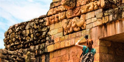 Copan Ruins. Archeology, history and mysticism in Honduras