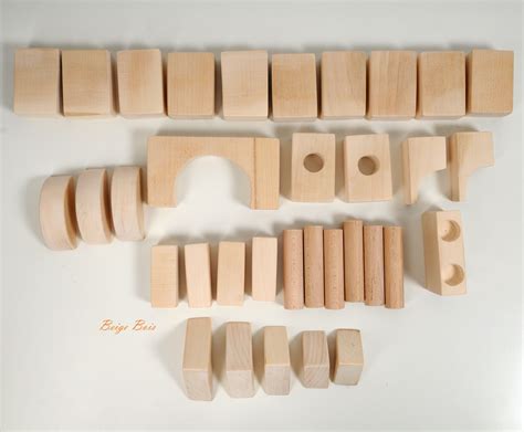 Wooden building blocks - Montessori wooden blocks - 34 pieces