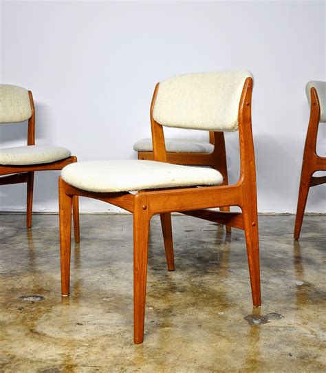 SELECT MODERN: Set of Four Erik Buch Style Teak Dining Chairs