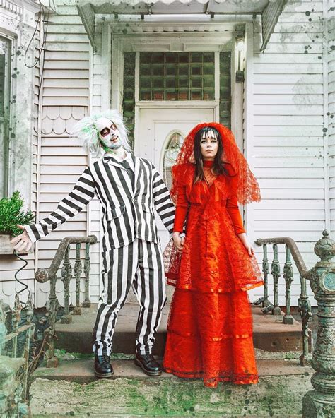 Beetlejuice & Lydia Deetz costume | Cute couple halloween costumes ...