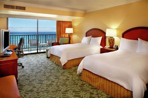 Hilton Hawaiian Village Waikiki Beach Resort in Honolulu (HI) - Room Deals, Photos & Reviews