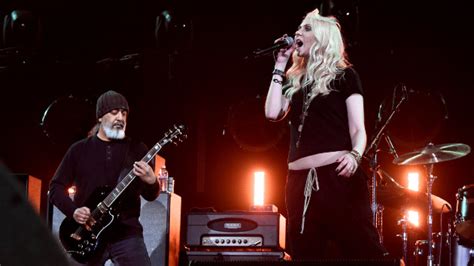 Soundgarden’s Kim Thayil joins The Pretty Reckless onstage in Seattle – 98KUPD – Arizona's Real Rock