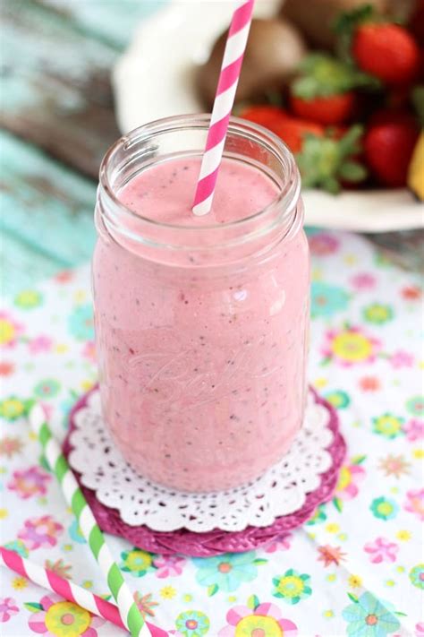 Chia Seed Smoothie - Food Fanatic