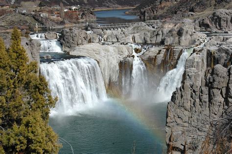 8 Can't-Miss Waterfalls (There’s More to See Than Niagara Falls) - Kidventurous