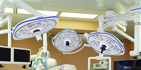 Comprehensive Review of the Most Popular Surgical Lights in Canada | MEDITEK