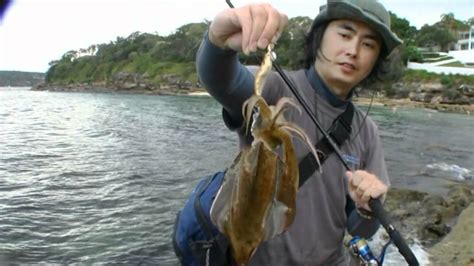 Squid fishing from shore and colours explained - YouTube