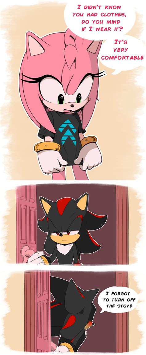 Amy Rose wears Shadow's T-shirt [art by: Chocomilk Fanfic] : r/shadowthehedgehog